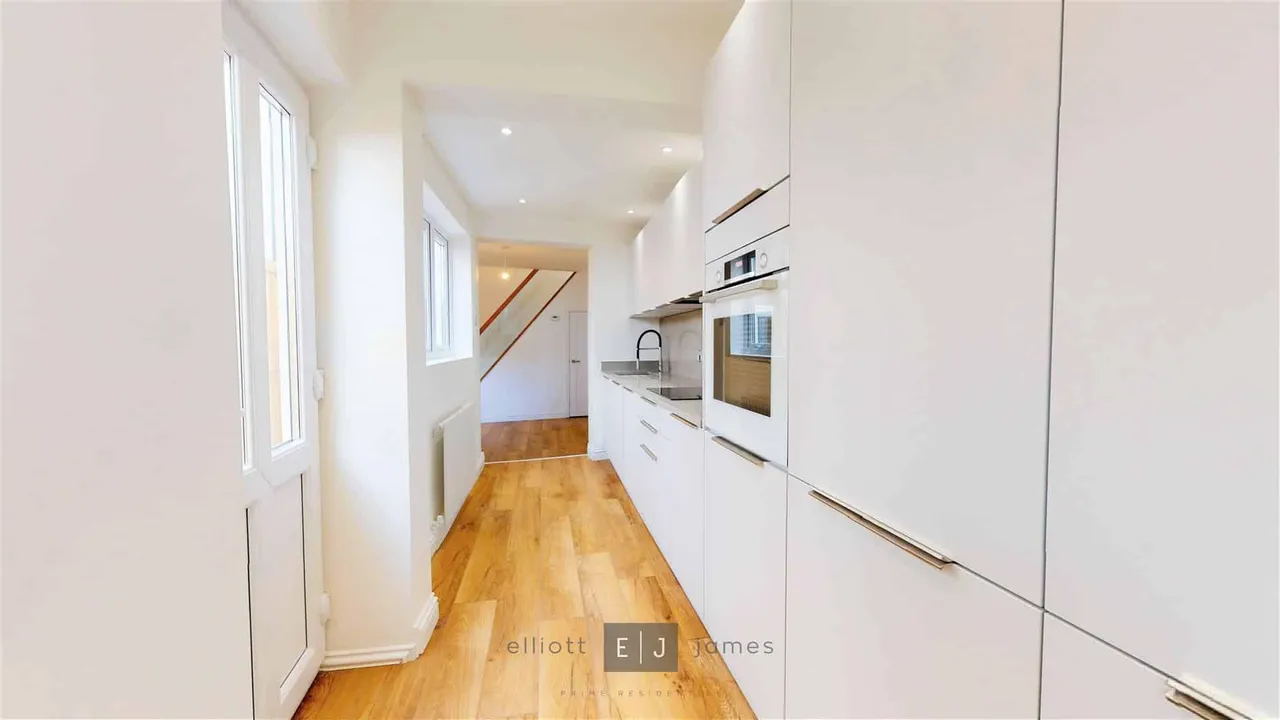 Smarts Lane, Loughton, photo 9
