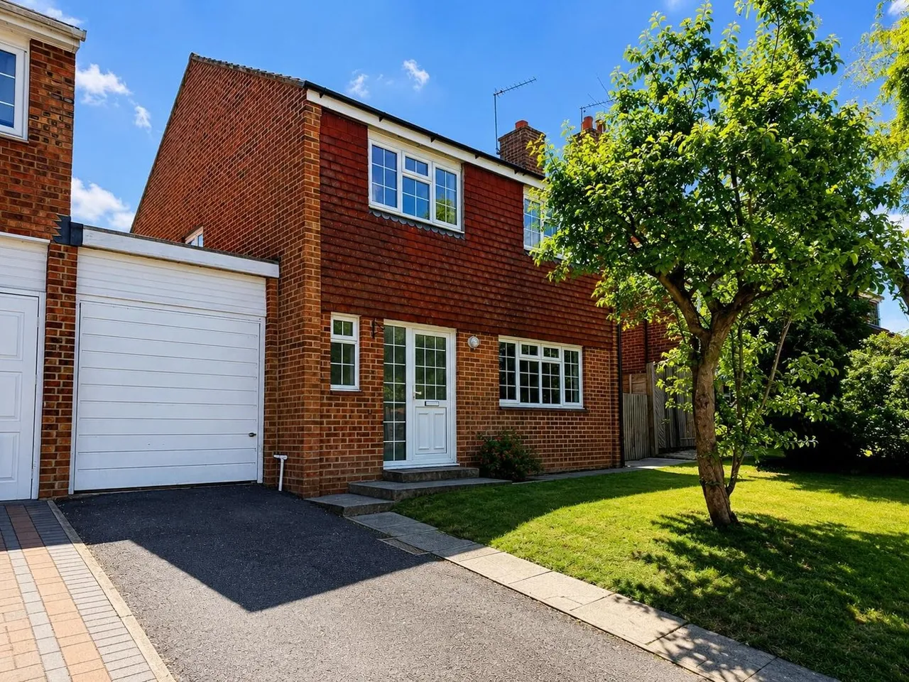Cowdrey Close, Rochester, photo 21