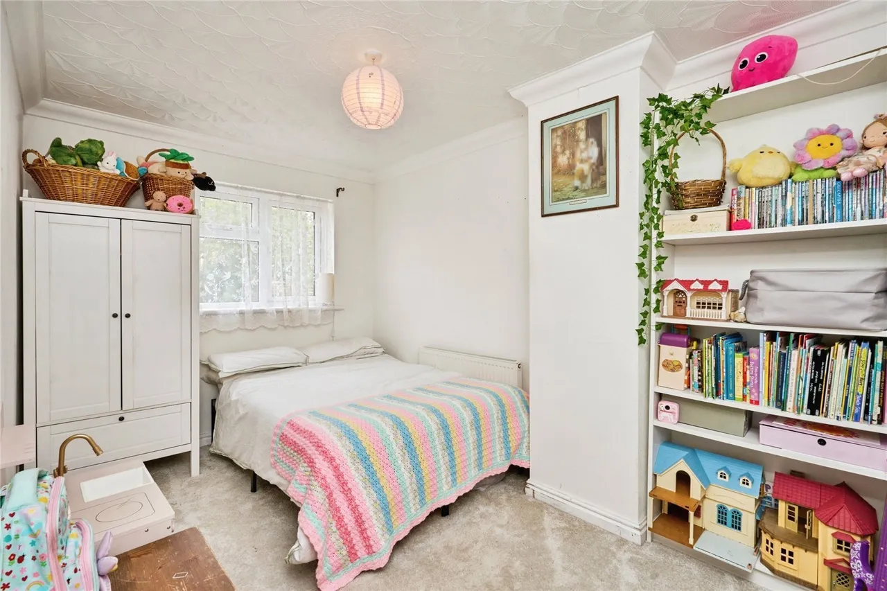 Hillrise Avenue, Ryde, PO33, photo 9