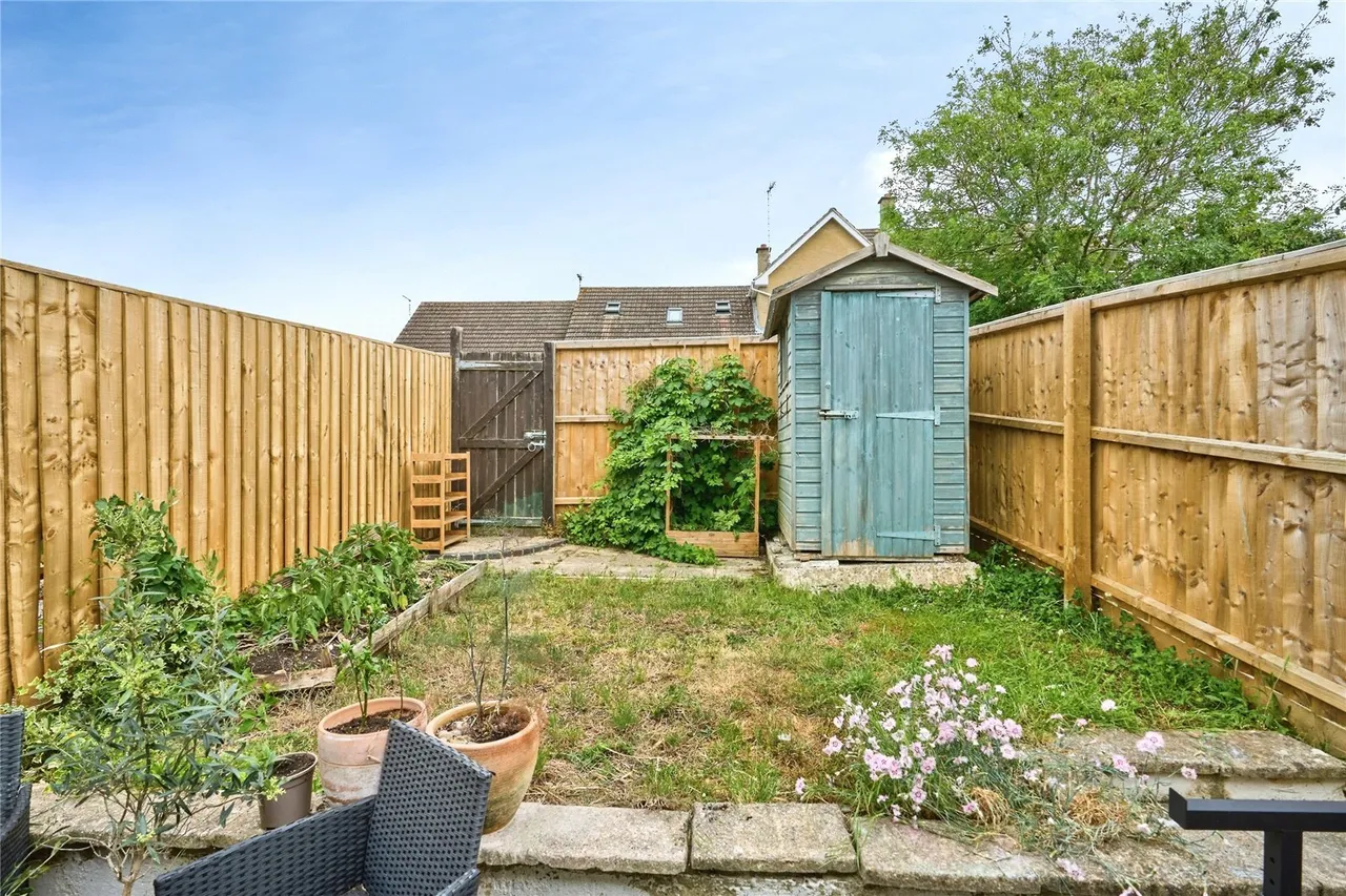 Hillrise Avenue, Ryde, PO33, photo 6