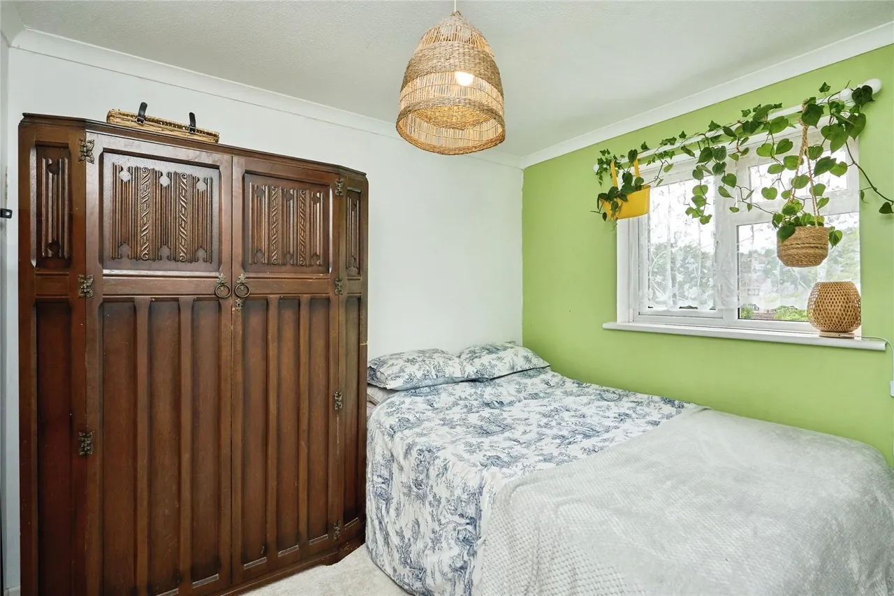 Hillrise Avenue, Ryde, PO33, photo 8