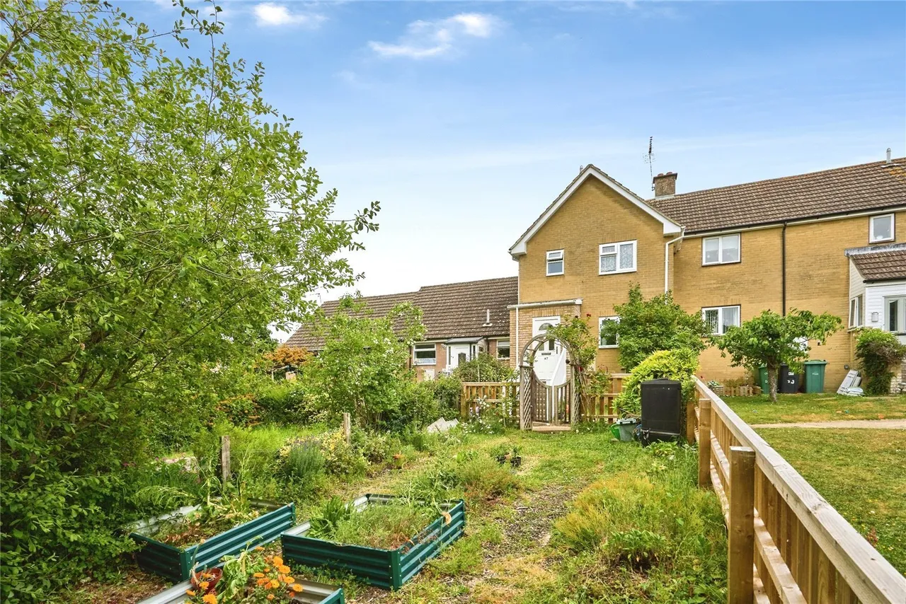 Hillrise Avenue, Ryde, PO33, photo 13