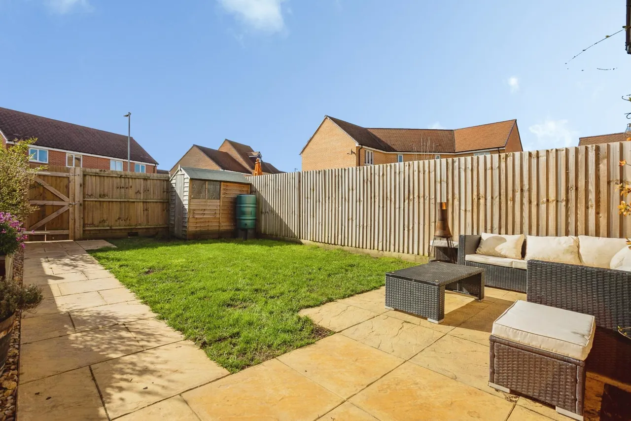 Fakenham Green, Bourne, PE10, photo 23