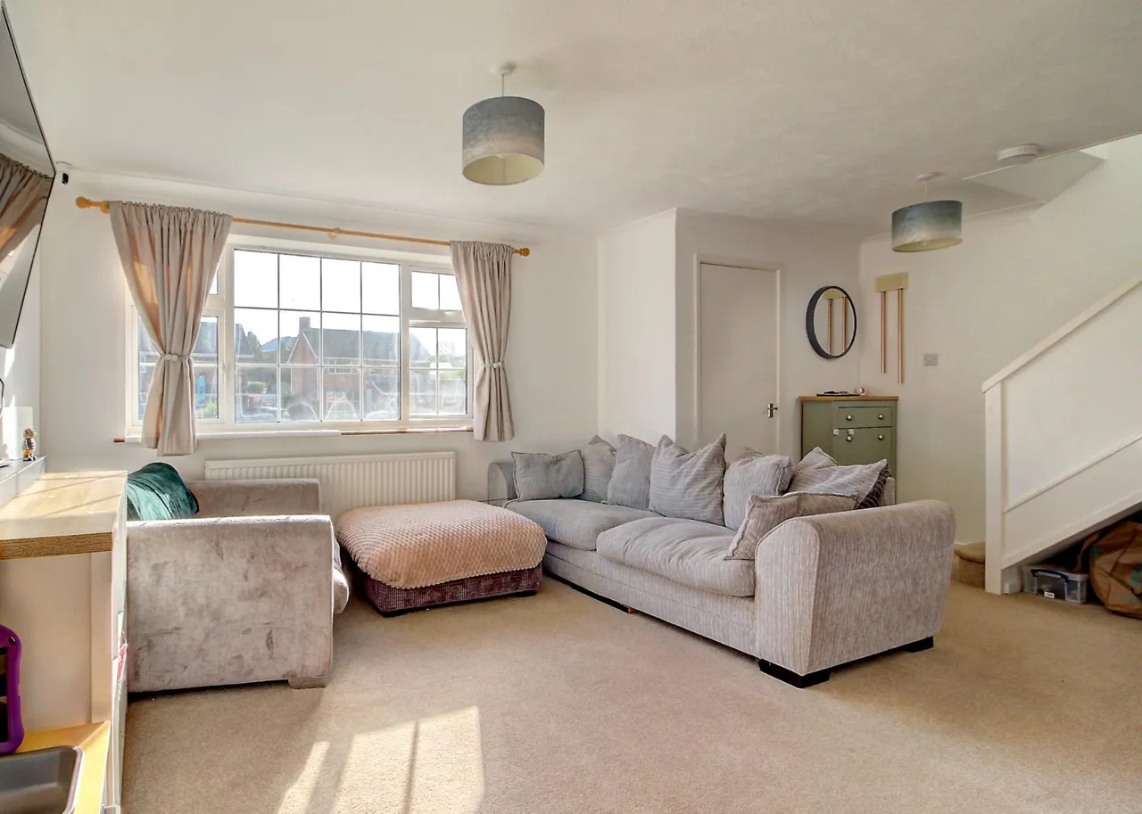 Kestrel Road, Basingstoke, RG22, photo 2