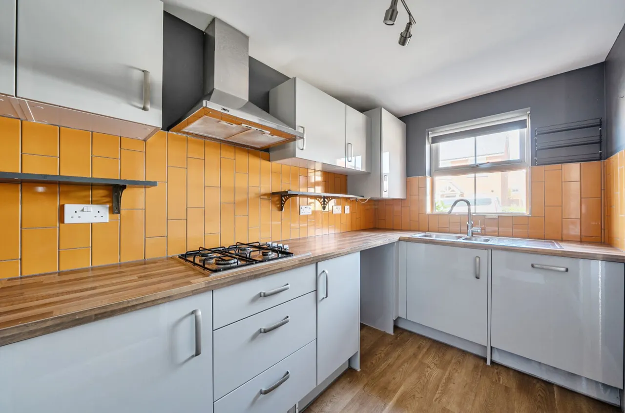 Maple Drive, Bracklesham Bay, PO20, photo 2