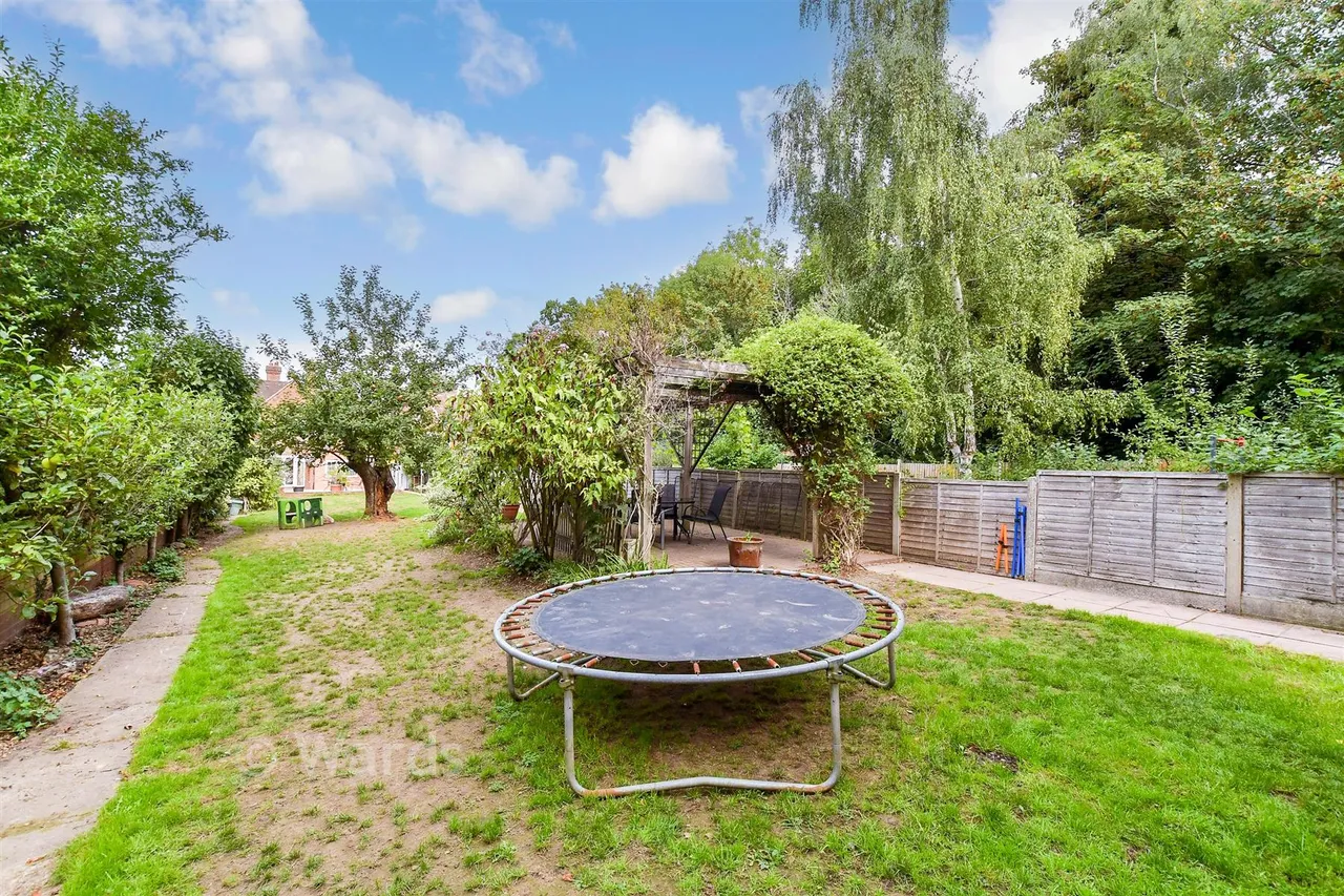 Heath Road, Boughton Monchelsea, ME17, photo 13