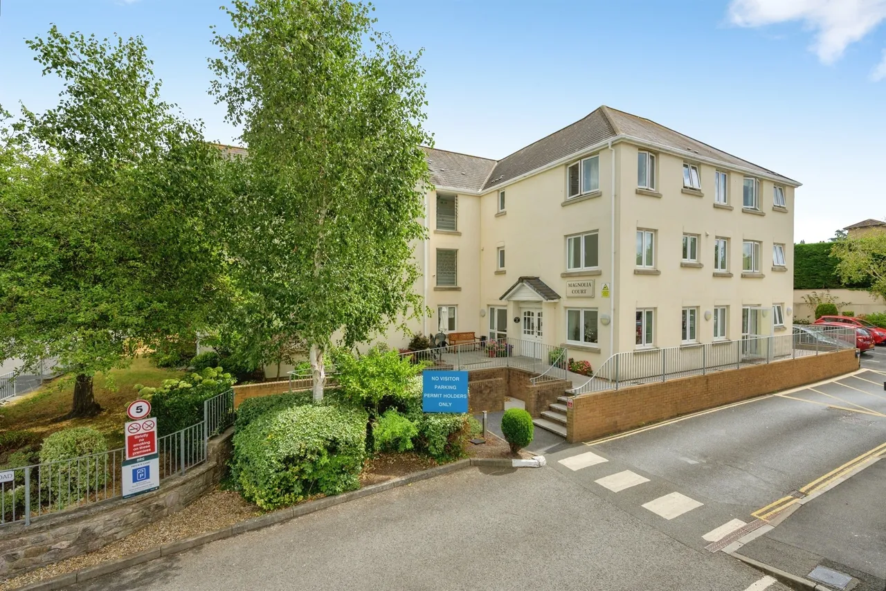 1 bed flat for sale, Horn Cross Road, Plymouth, PL9