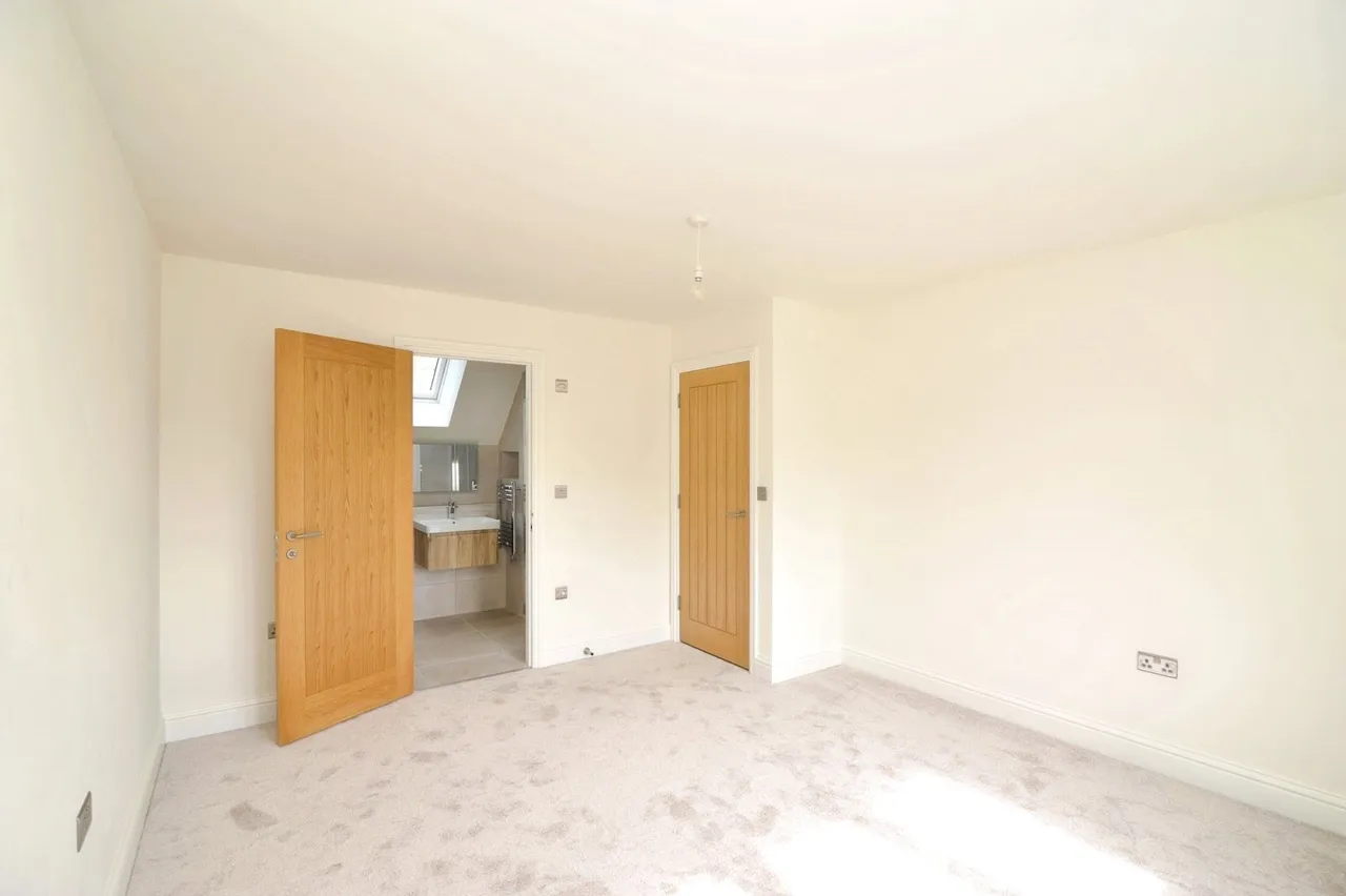 Highgate Hill, Hawkhurst, TN18, photo 13