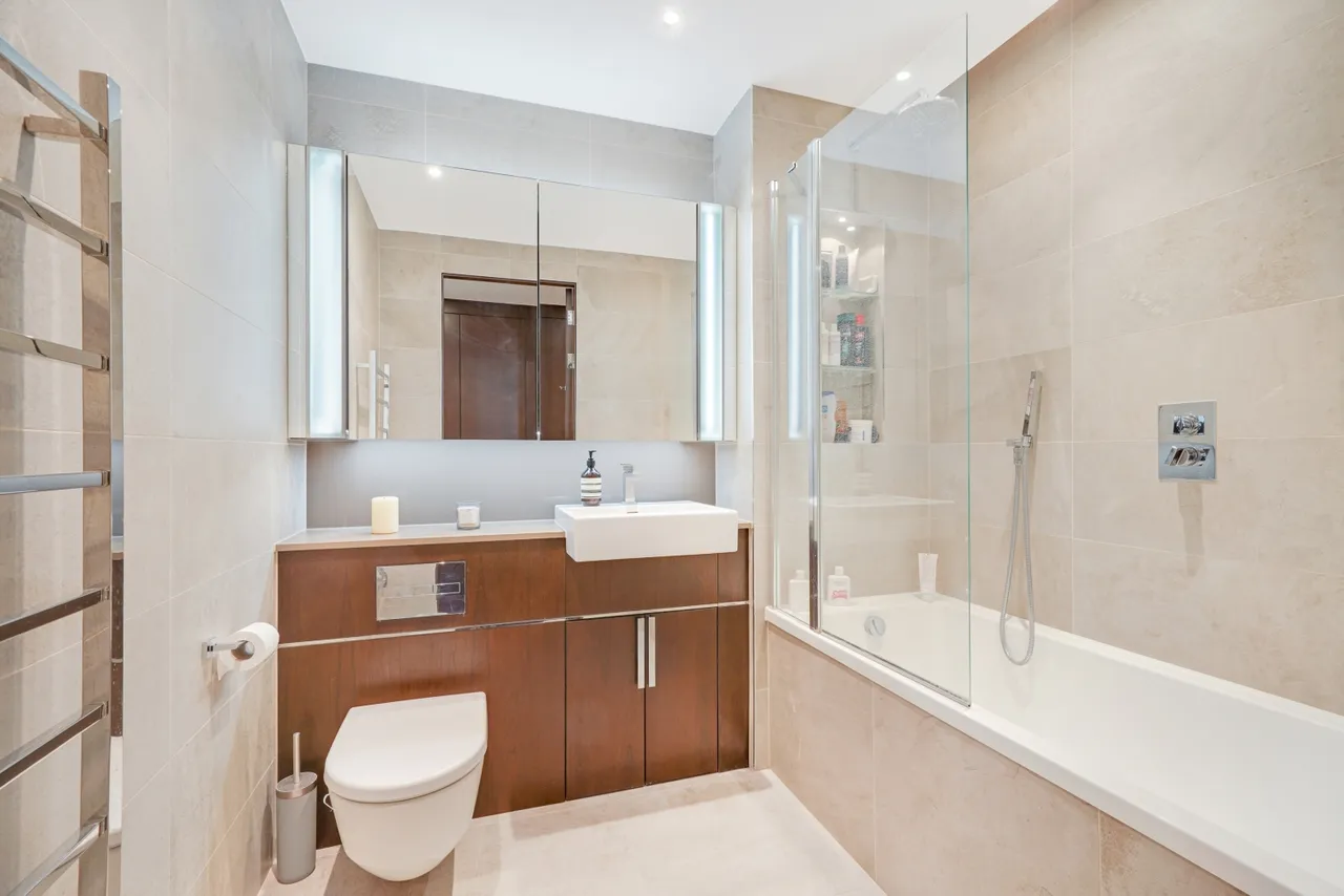 The Residence, Charles Clowes Walk, Nine Elms, London, SW11, photo 6