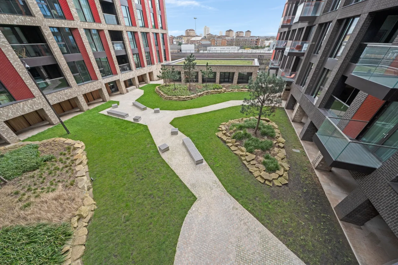 The Residence, Charles Clowes Walk, Nine Elms, London, SW11, photo 9