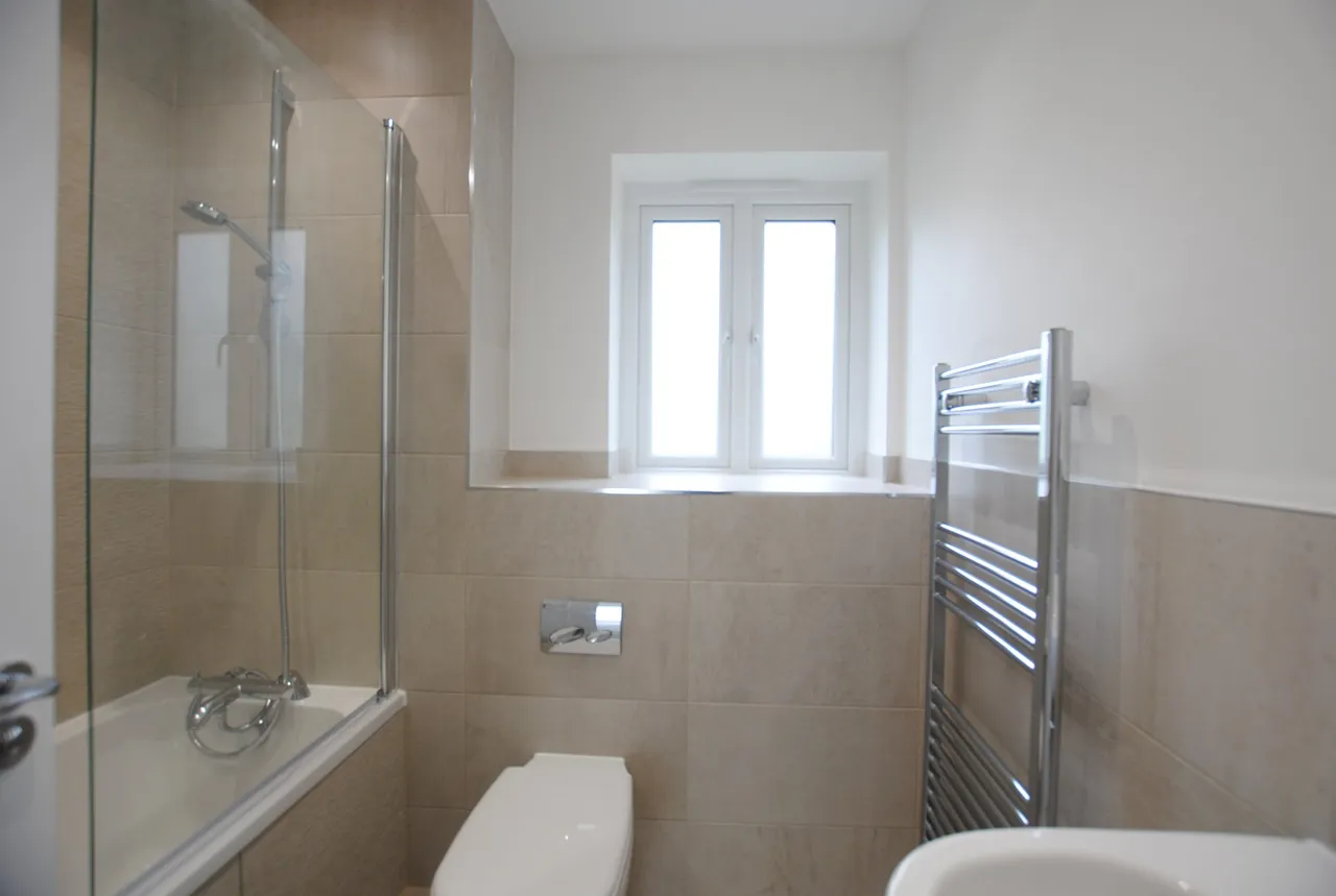 Safety Bay Close, Rochester, Kent, Kent, ME1 3FA, photo 9