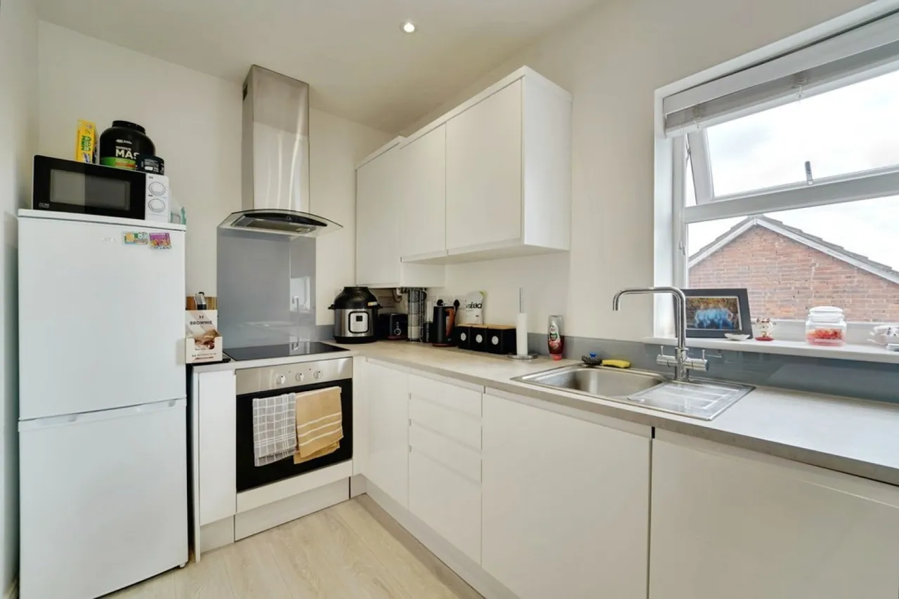 Goldington Avenue, Bedford, photo 12