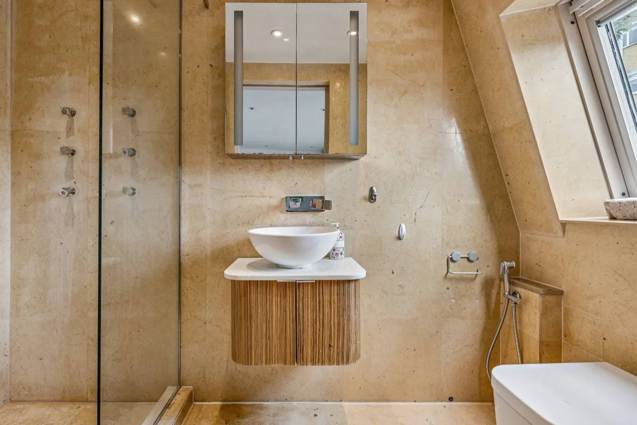 Strangways Terrace, Holland Park, W14, photo 13