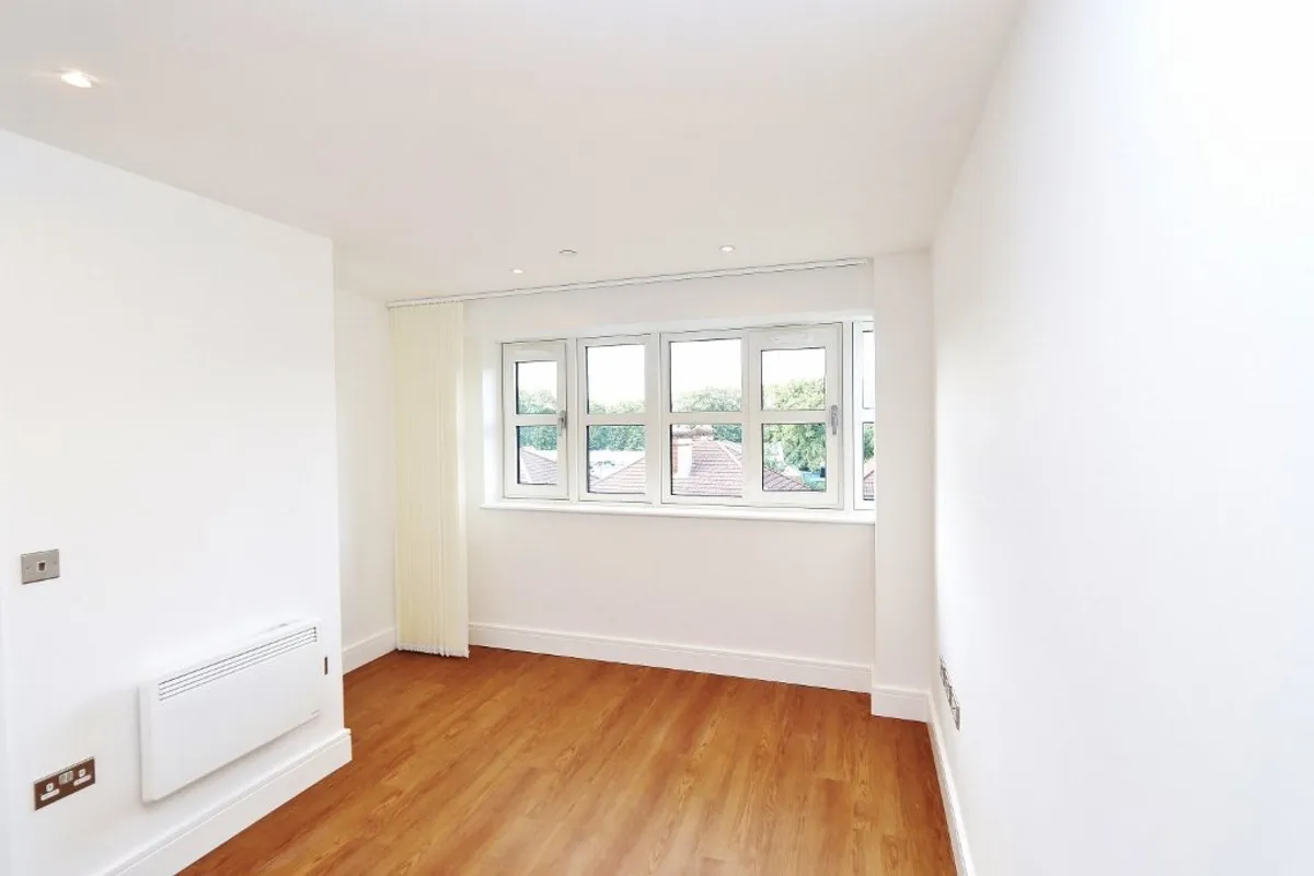 75 London Road, Essex, Romford, RM7 9DG, photo 7