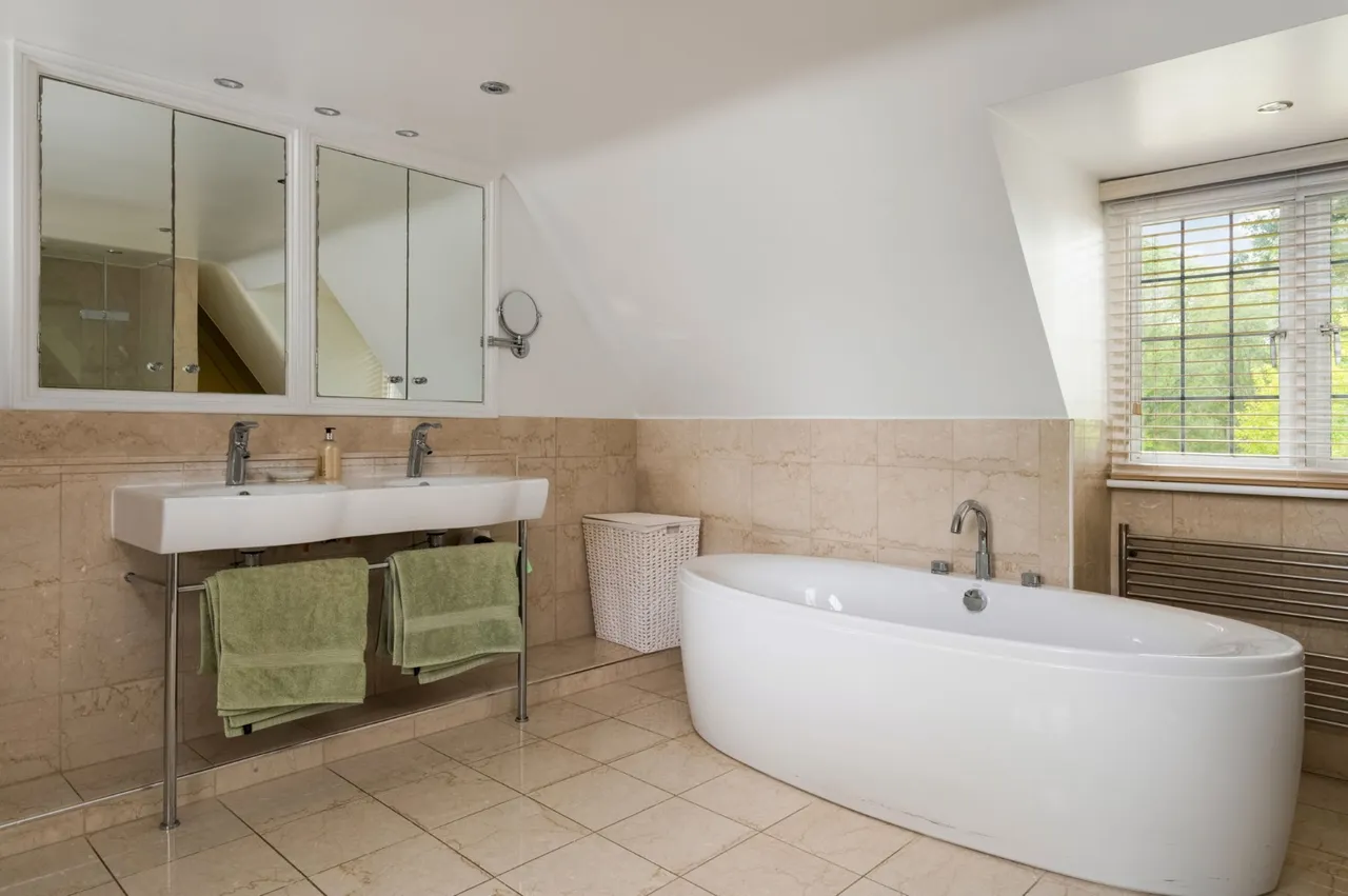 Red Shute Hill, Thatcham, RG18, photo 16