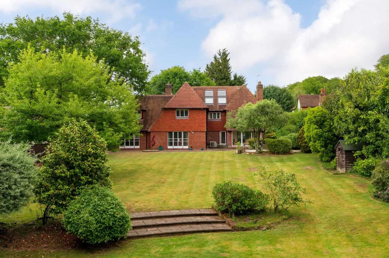 5 bed house for sale, Red Shute Hill, Thatcham, RG18
