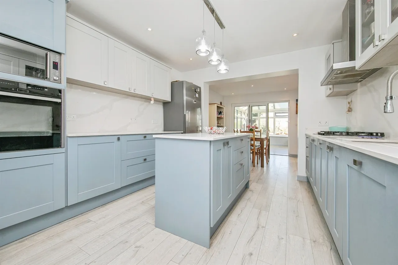 Ipswich Road, Colchester, photo 6