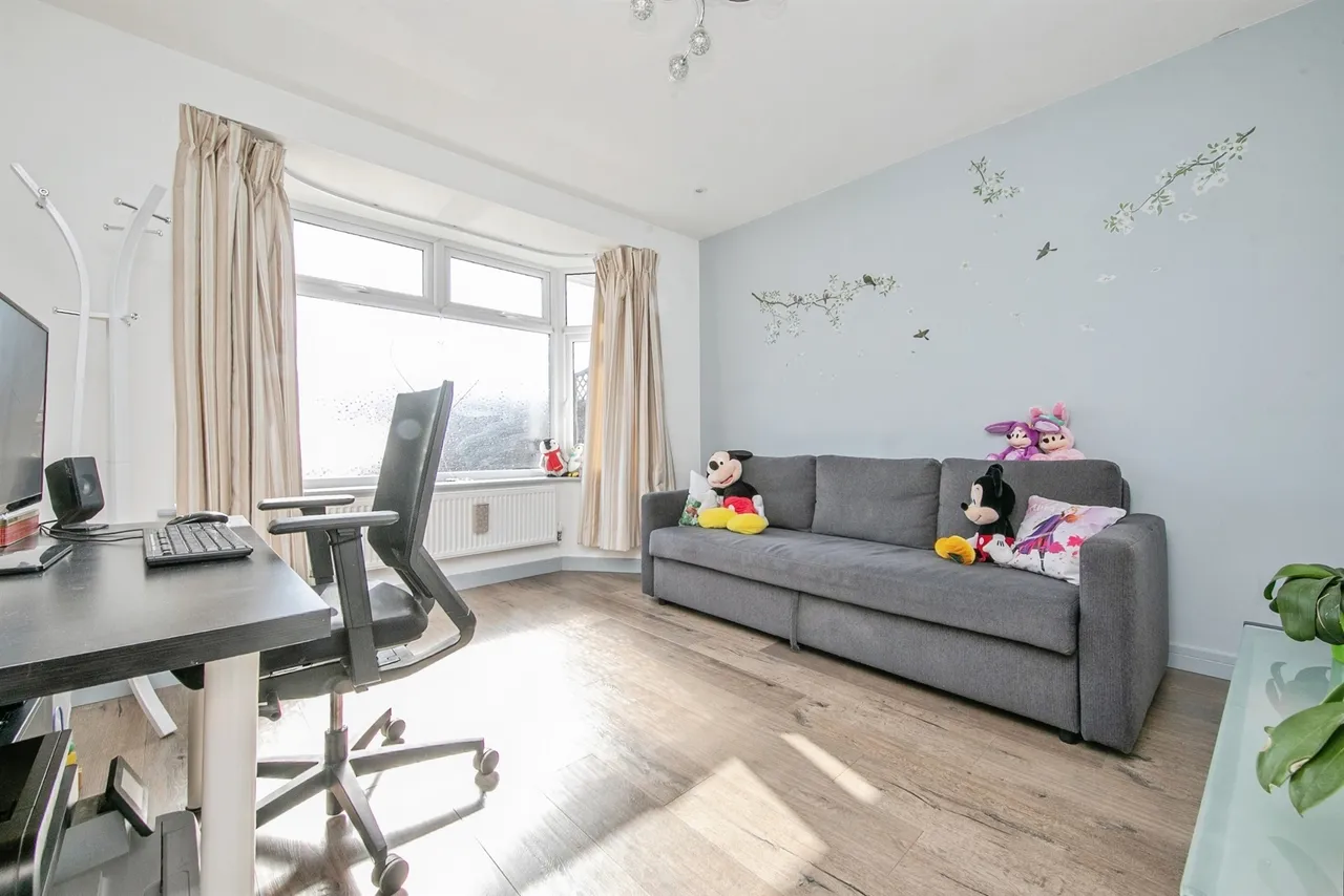 Ipswich Road, Colchester, photo 5