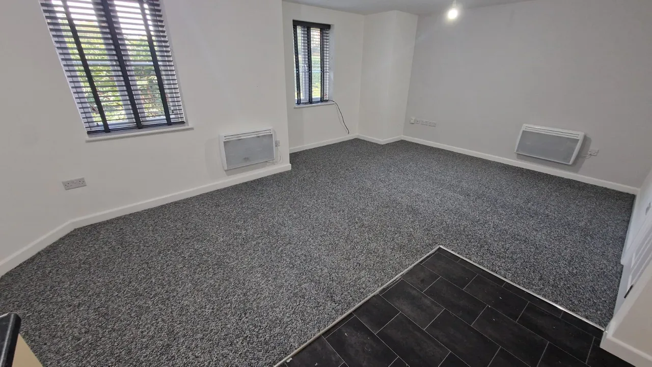 Hilton Place, Bilston, WV14, photo 2