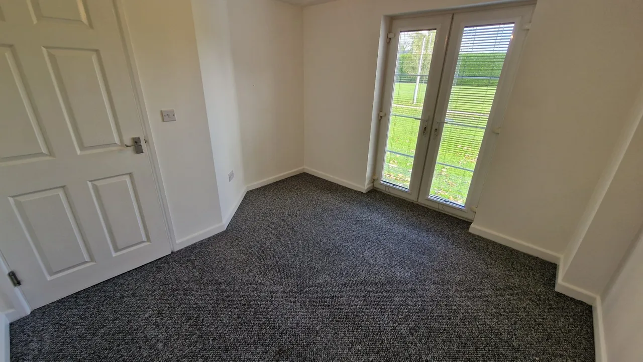 Hilton Place, Bilston, WV14, photo 8
