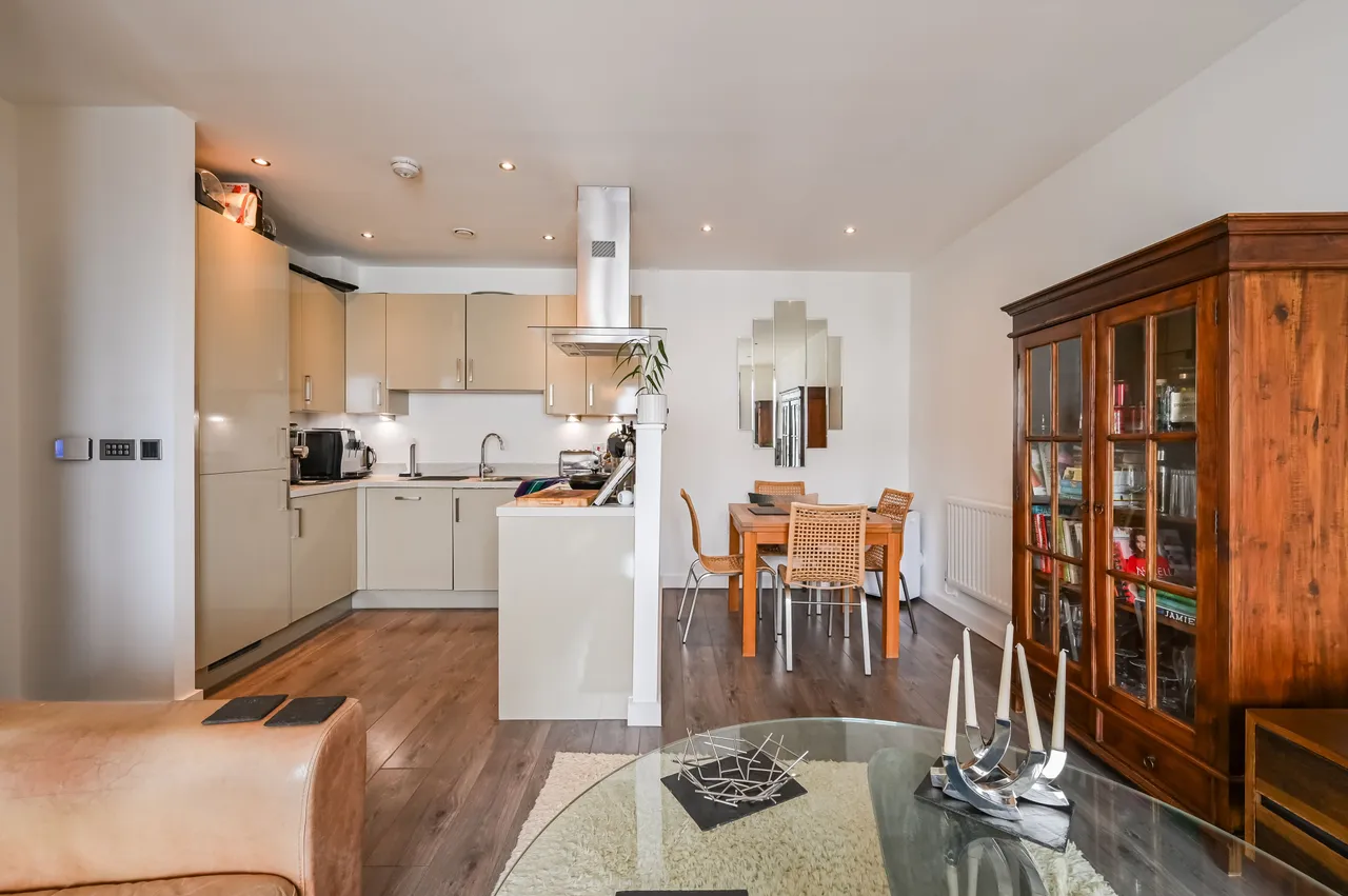 Flat 62, Boyd Building, 13 Hudson Way, London, photo 4