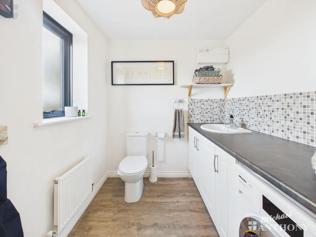 Sierra Drive, Aylesbury, HP18, photo 19
