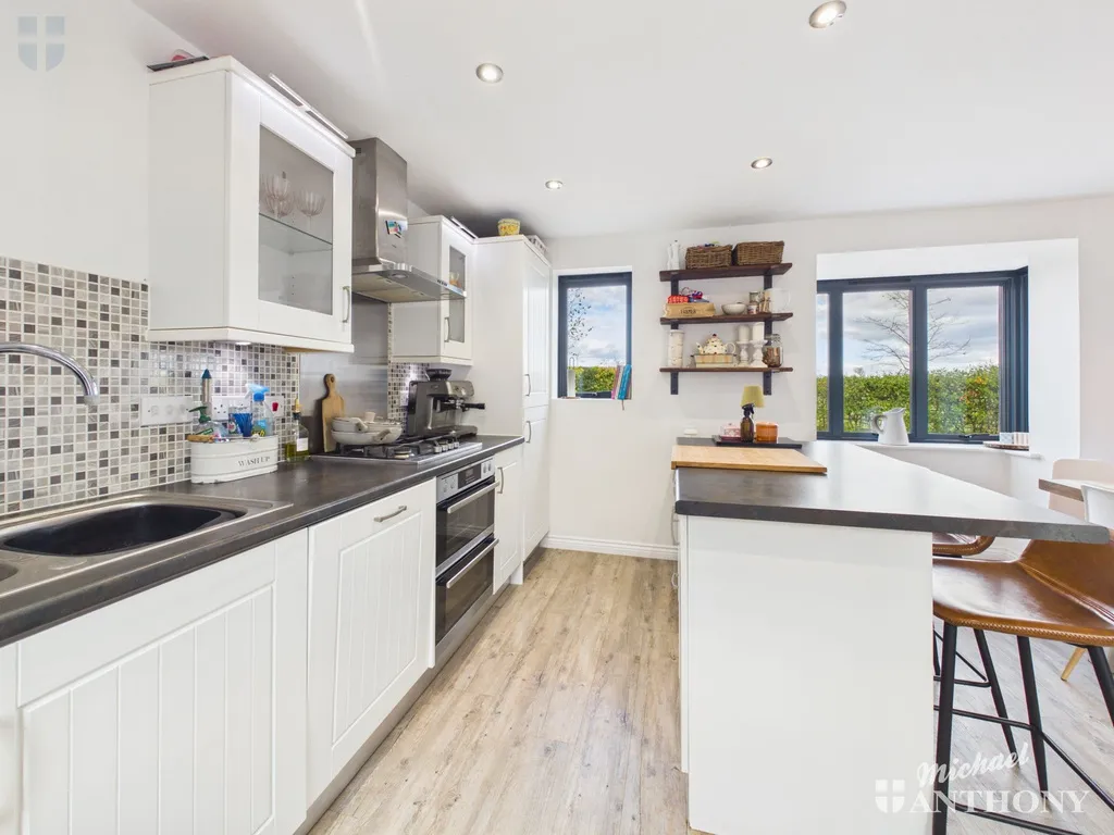 Sierra Drive, Aylesbury, HP18, photo 17