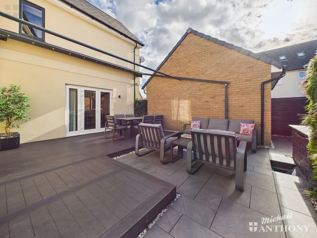 Sierra Drive, Aylesbury, HP18, photo 20