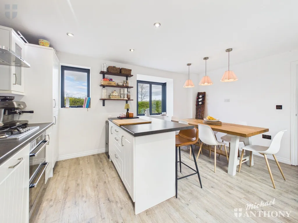 Sierra Drive, Aylesbury, HP18, photo 16