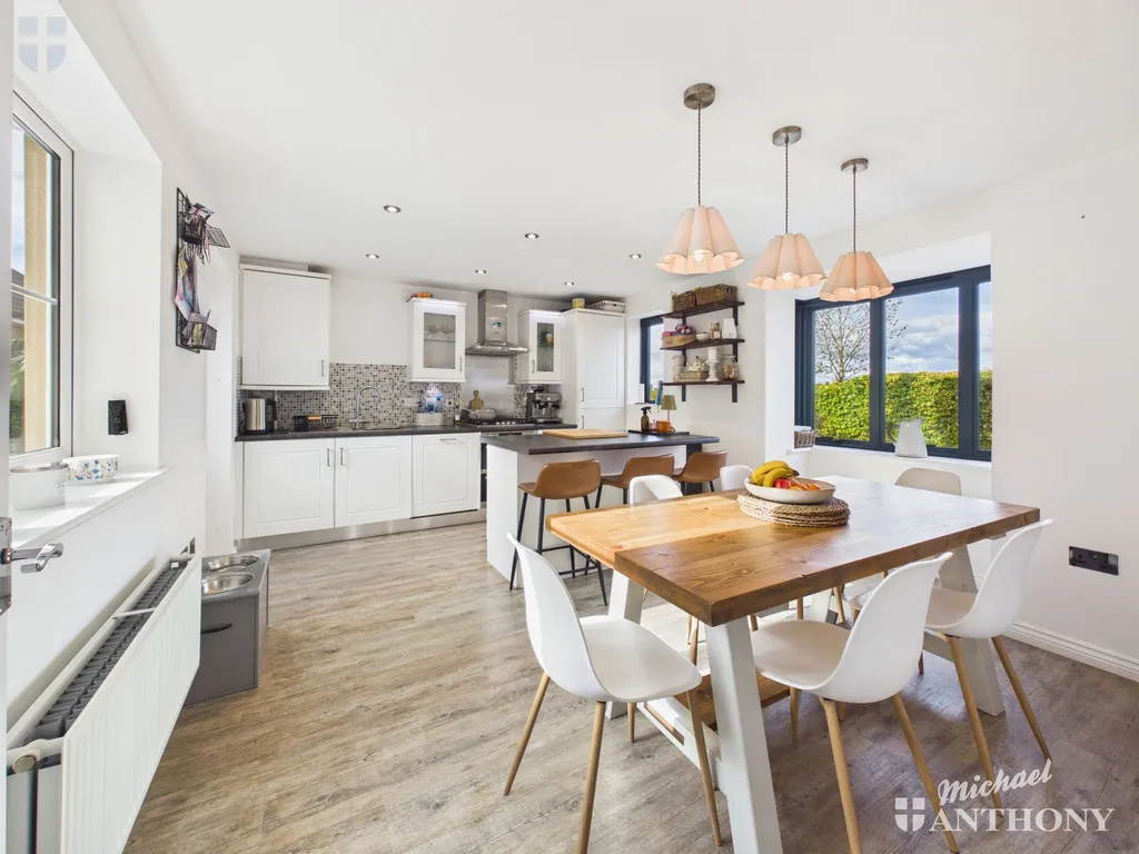 Sierra Drive, Aylesbury, HP18, photo 5