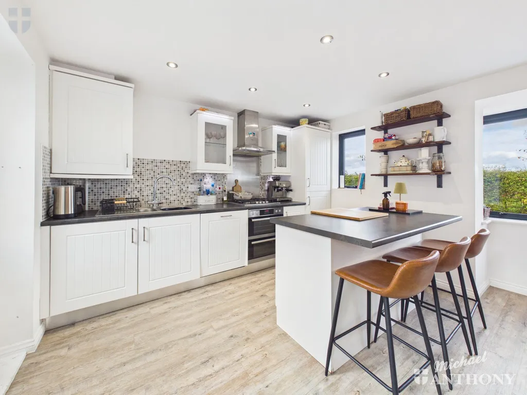 Sierra Drive, Aylesbury, HP18, photo 6