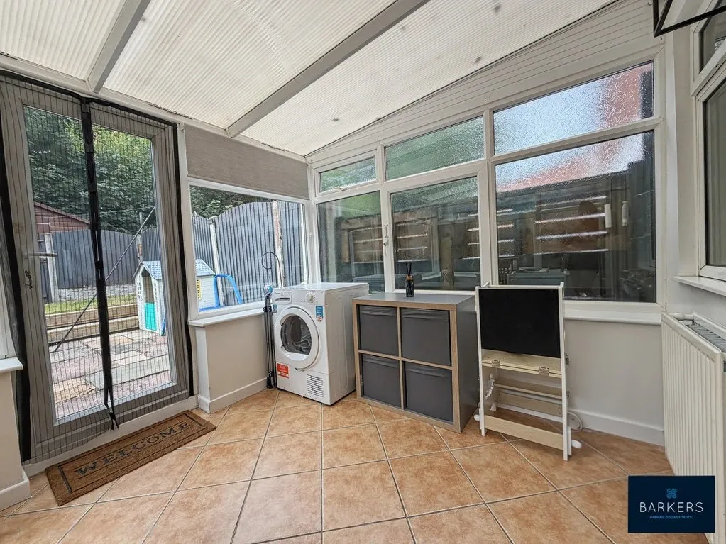 Oakway Birkenshaw, Bradford BD11 2PG, photo 8