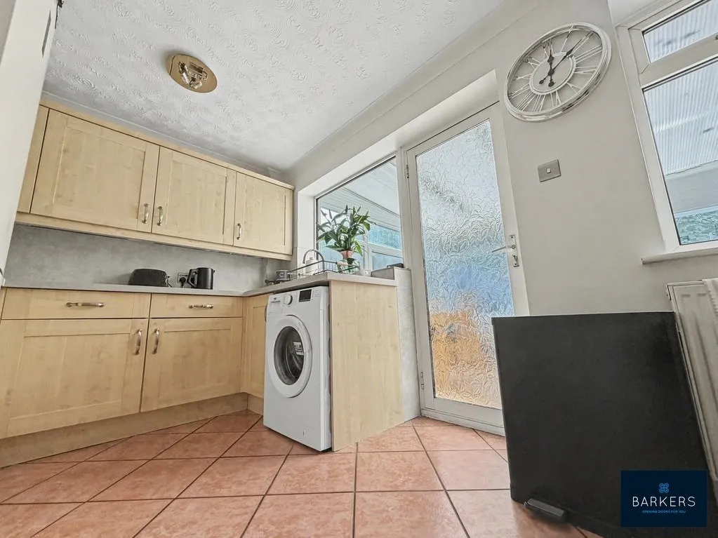 Oakway Birkenshaw, Bradford BD11 2PG, photo 5