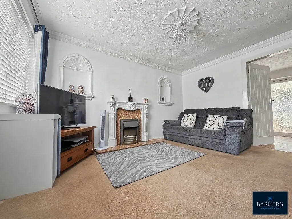 Oakway Birkenshaw, Bradford BD11 2PG, photo 3