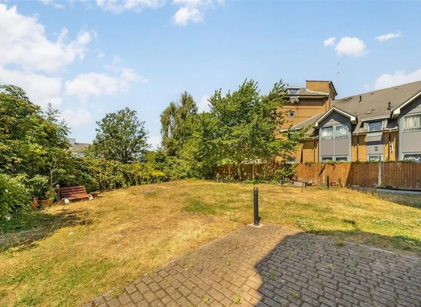 Cooper Road, Willesden, NW10, photo 9