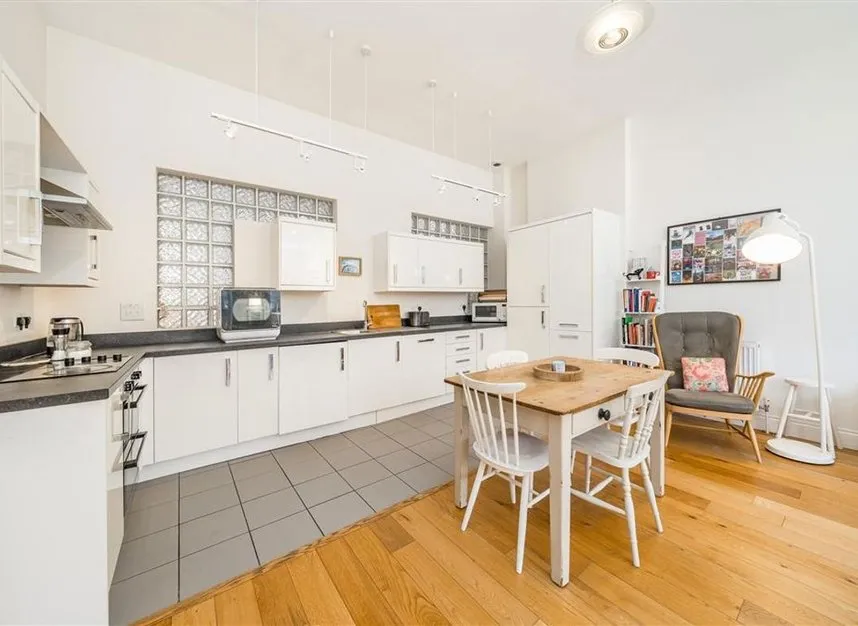 Cooper Road, Willesden, NW10, photo 4