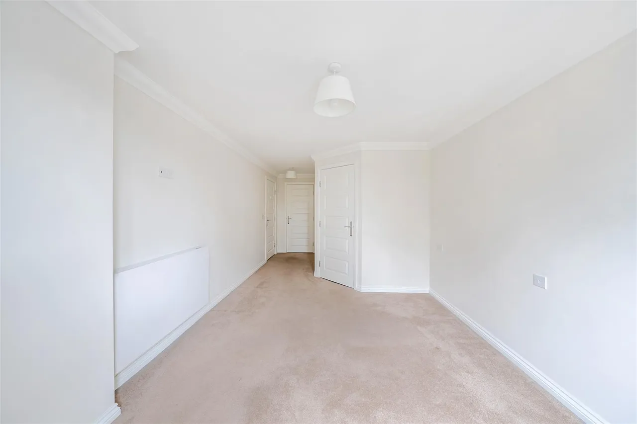 Laindon Road, Billericay, CM12, photo 7