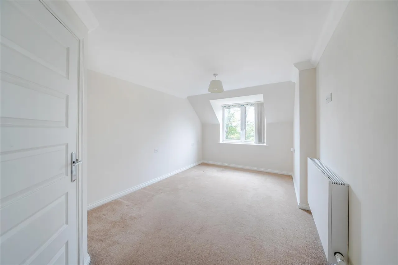 Laindon Road, Billericay, CM12, photo 5