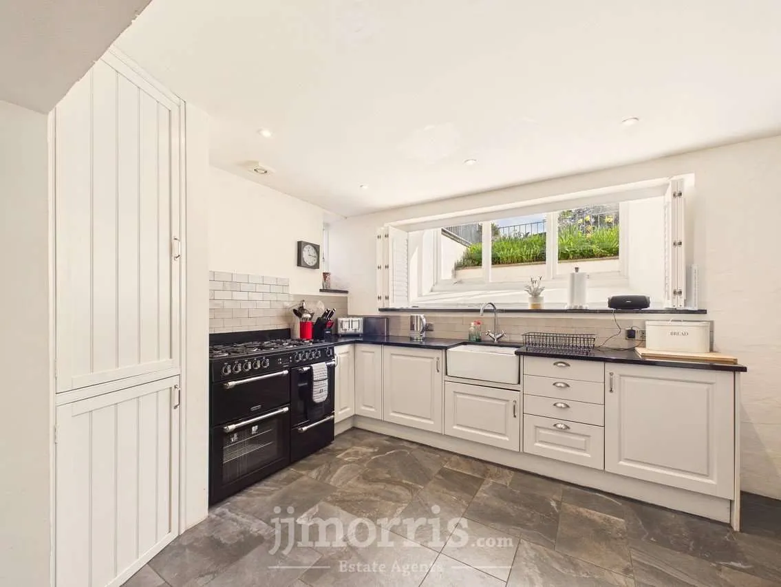 Long Street, Newport, Pembrokeshire, SA42 0TL, photo 12