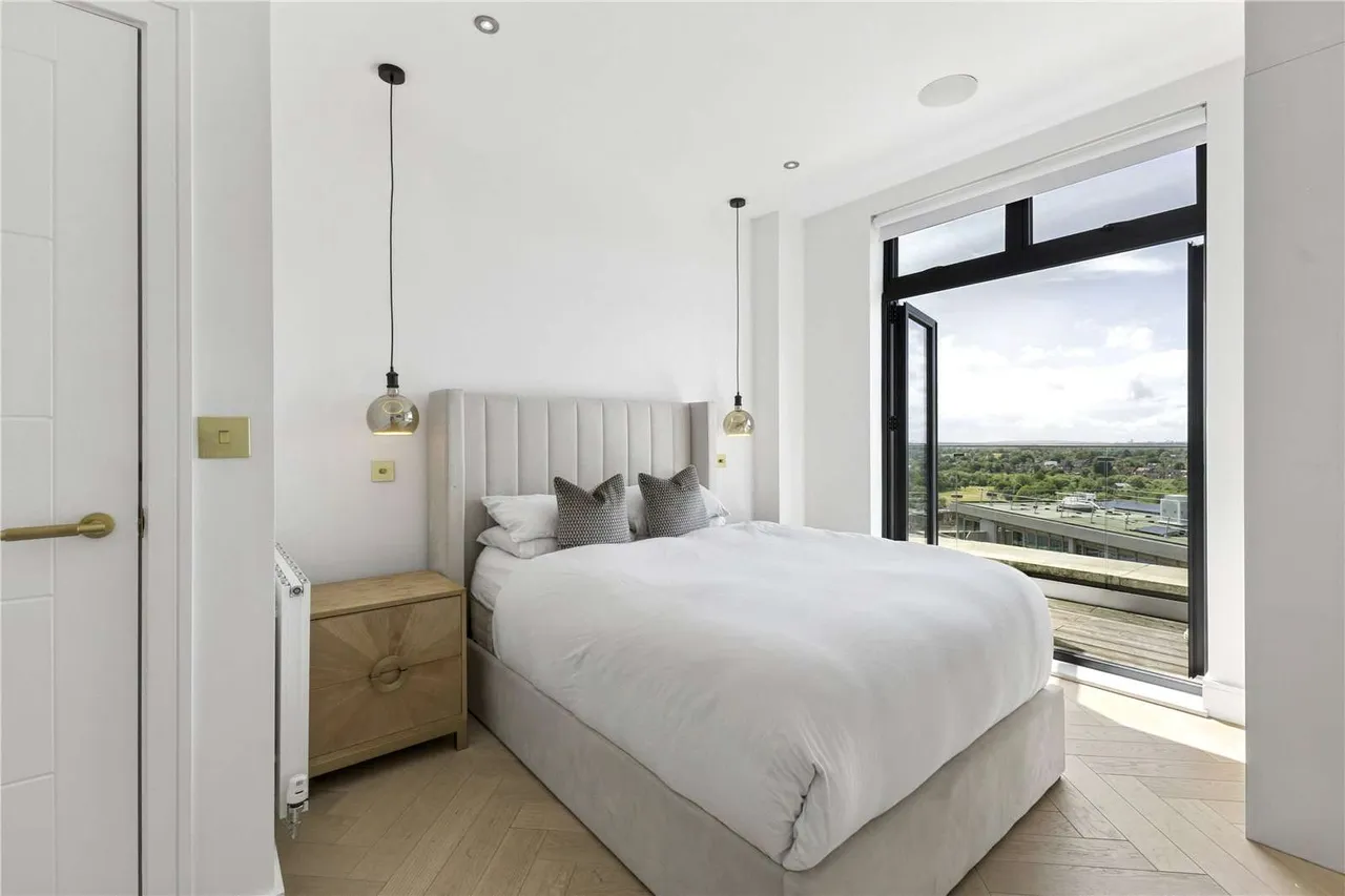Grosvenor Road, St. Albans, Hertfordshire, AL1 3UP, photo 7