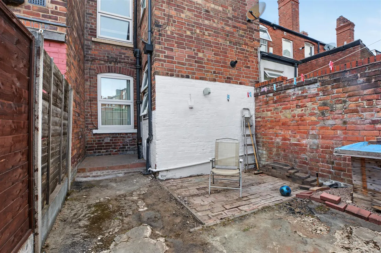 Cedar Road, Nottingham, NG7, photo 10