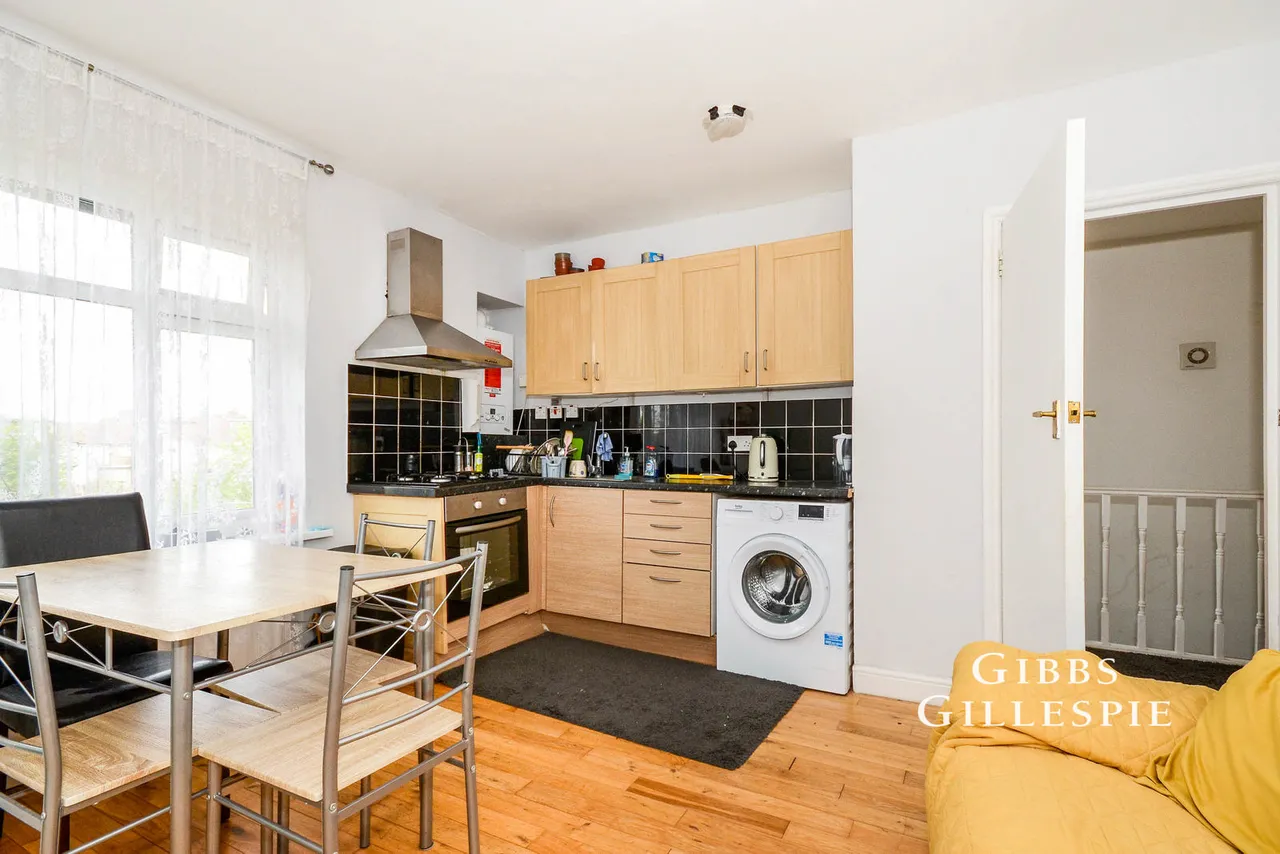 2 bed flat to rent, Roxeth Green Avenue, Harrow Fees Apply, HA2