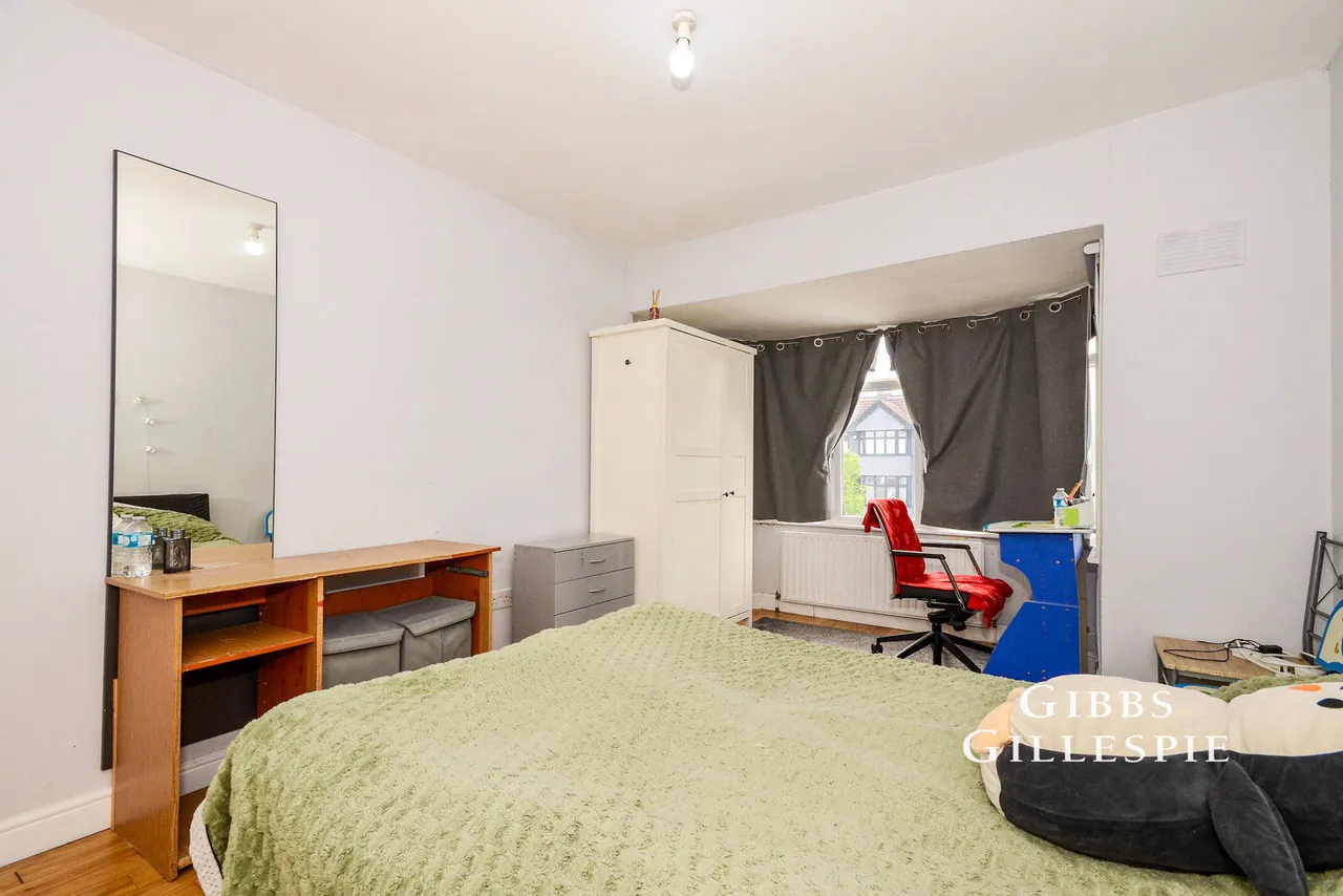 Roxeth Green Avenue, Harrow Fees Apply, HA2, photo 5