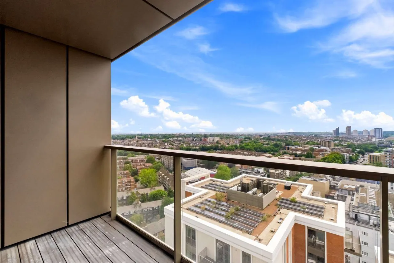 York Place, London, SW11 3JE, photo 10