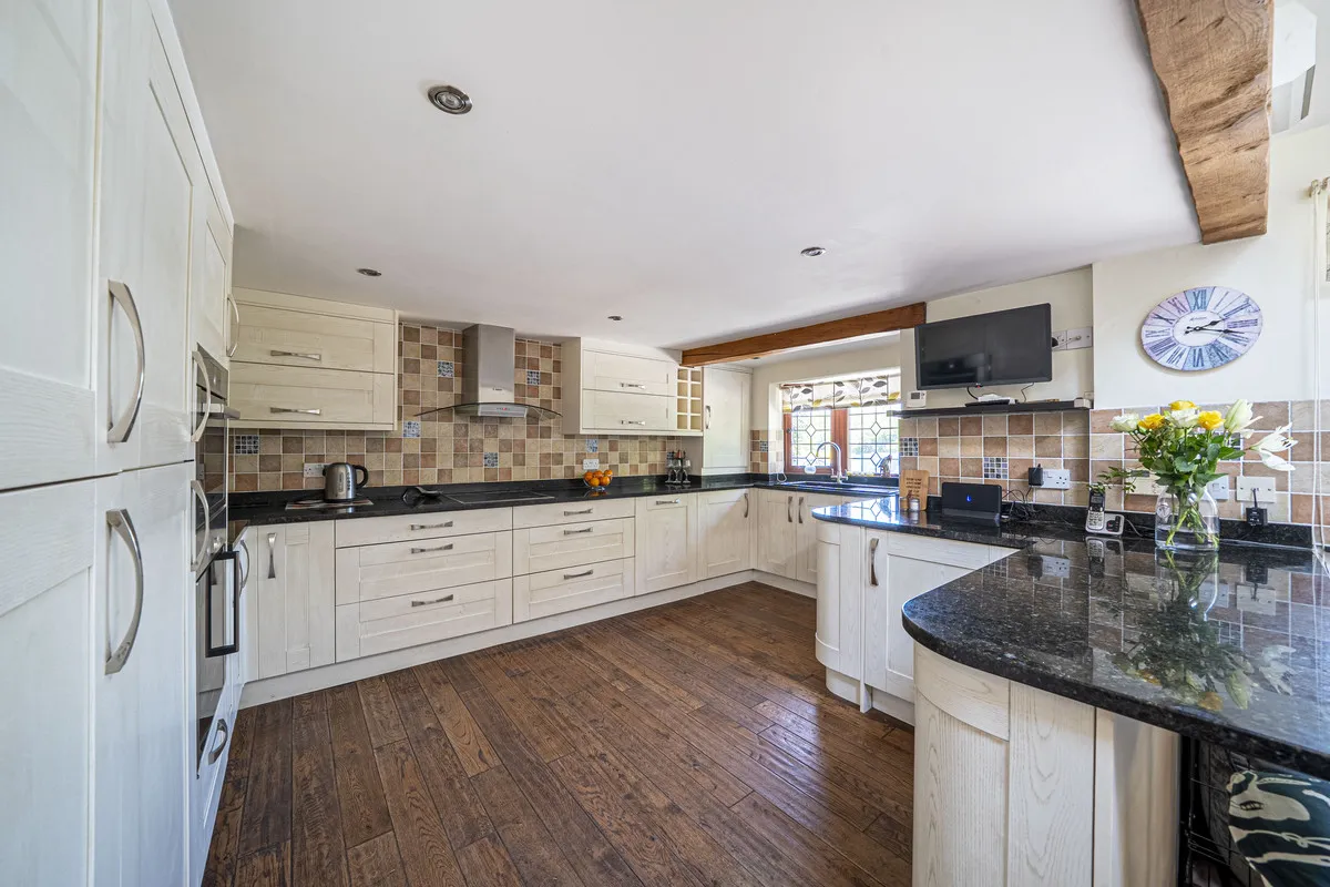Lyndhurst, SO43, photo 4