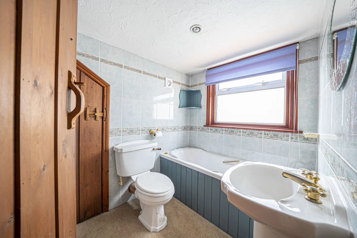 Lyndhurst, SO43, photo 13
