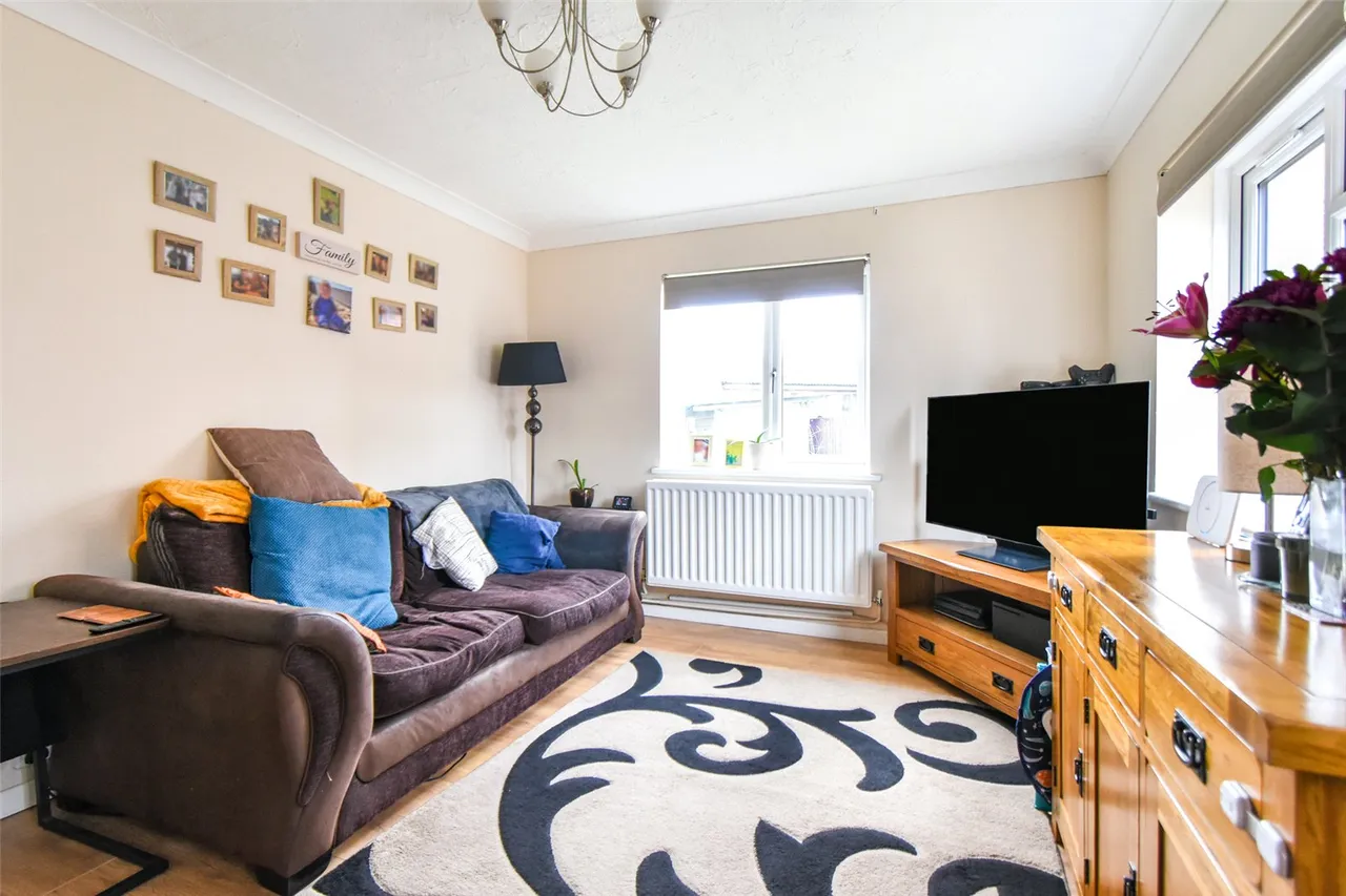 Rosebay Gardens, Hook, Hampshire, RG27 9PN, photo 12