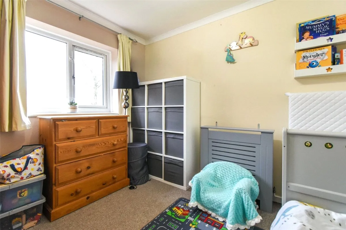 Rosebay Gardens, Hook, Hampshire, RG27 9PN, photo 8