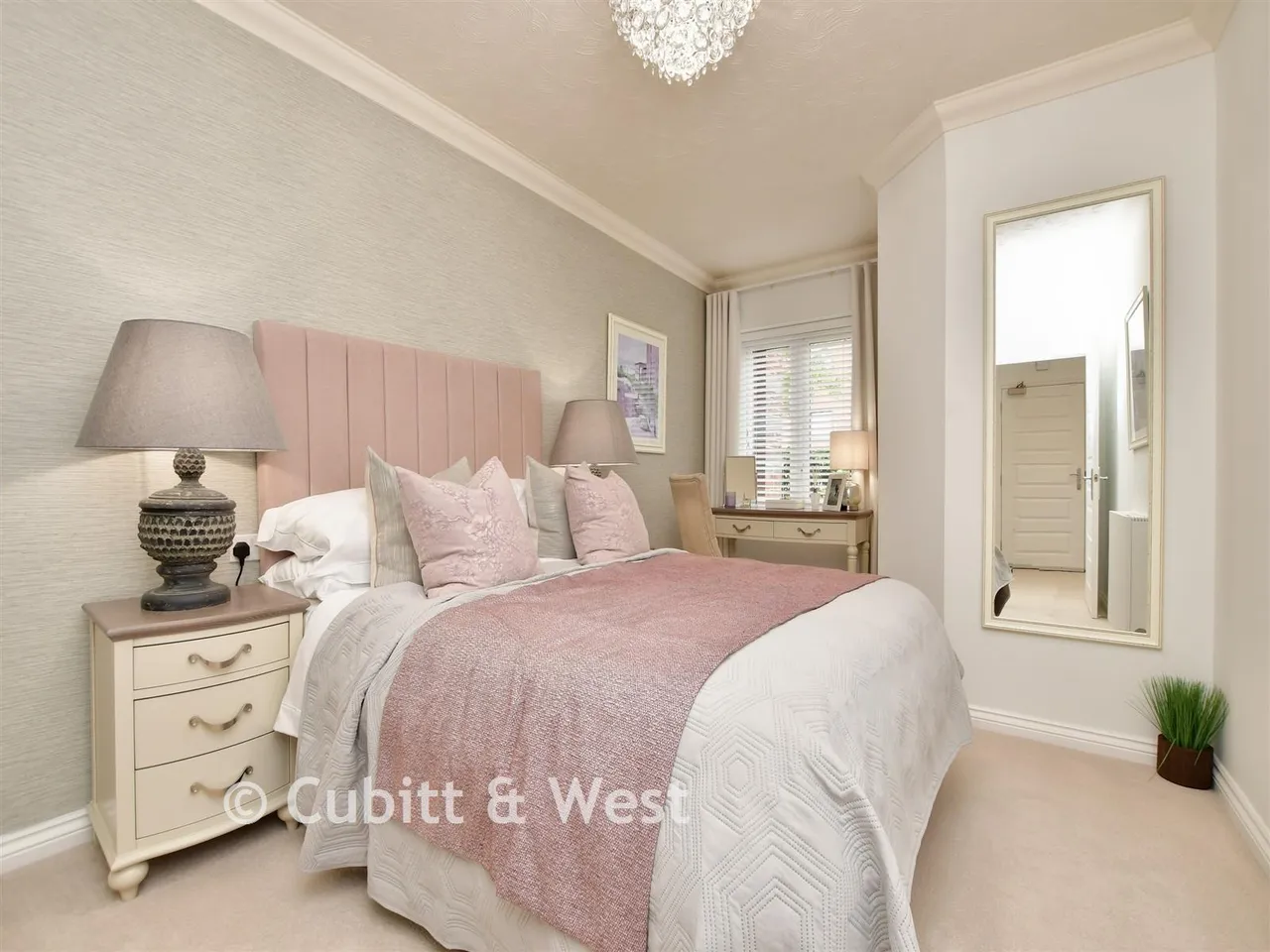 Garland Road, East Grinstead, RH19, photo 5