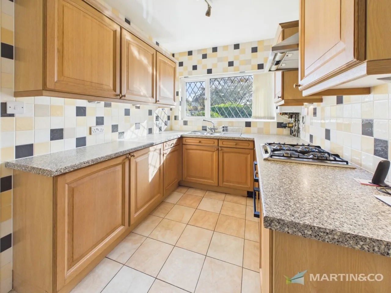 Church Road, St Annes, FY8, photo 6